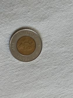 1966 Queen Elizabeth Dot Coin
