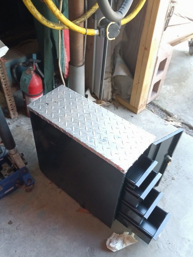Truck Tool Box