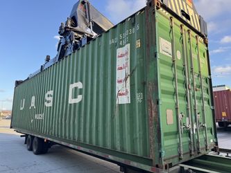 Extra-Tall 40' High Cube Storage Container — 9'6" Wind & Watertight | Las Vegas Delivery