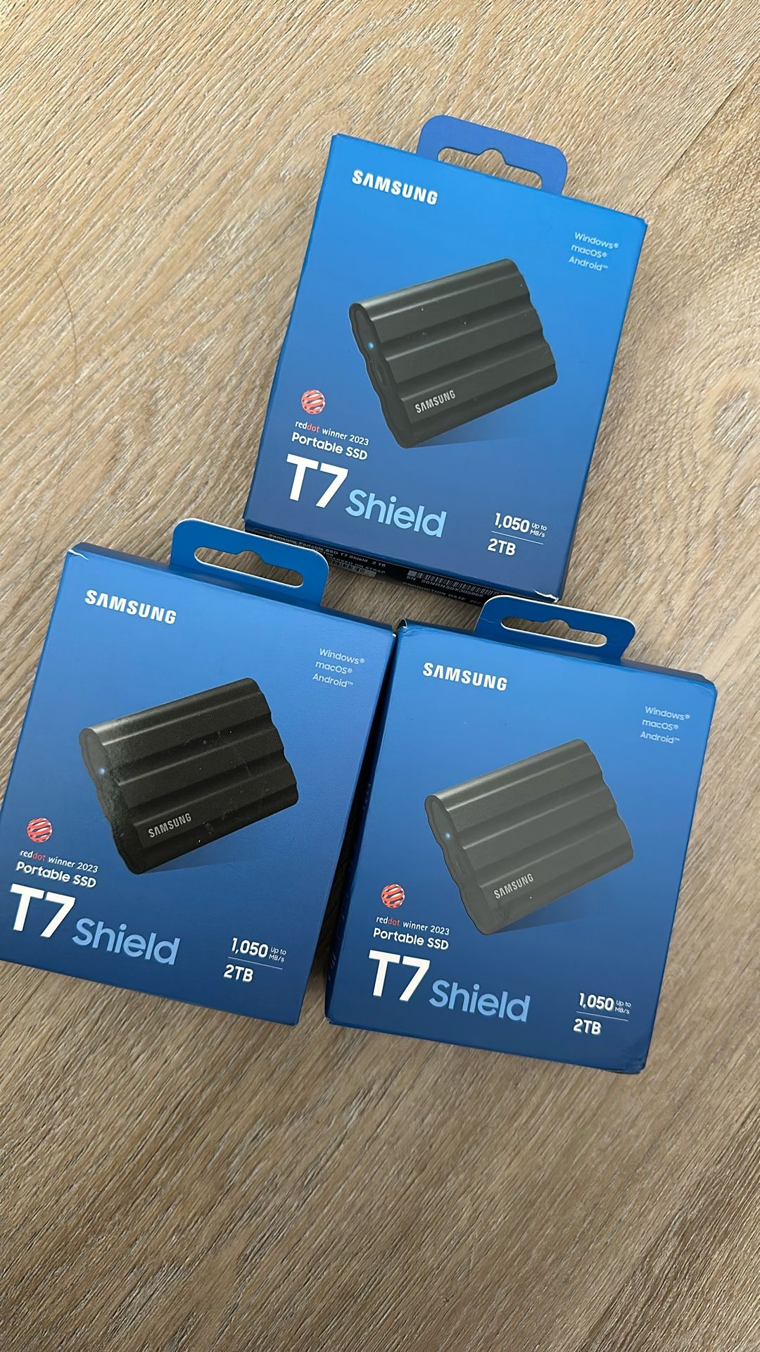 Samsung T7 Shield 2TB, Portable SSD