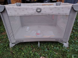 Graco Pack 'n Play Portable Playard