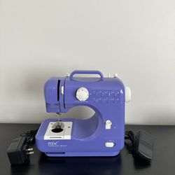 Singer Pixie Plus portable sewing machine