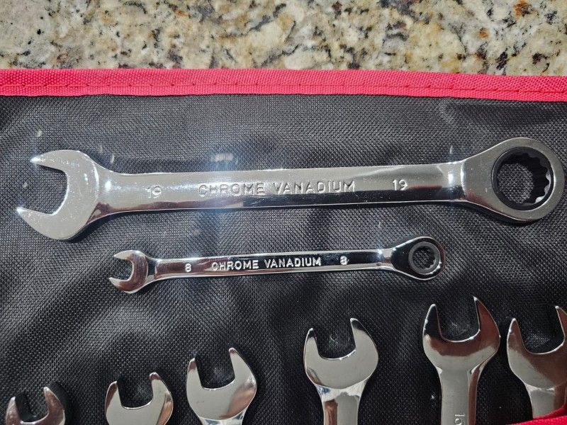 Ratcheting Wrench Set 8mm through 19mm