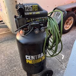 Central Pneumatic 2.5 HP 21 Gallon Vertical Air Compressor