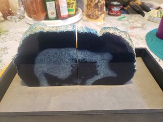 Geo Bookends blue W/white 