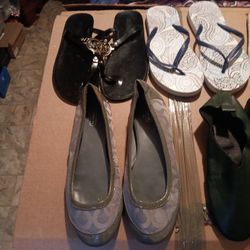 LOT OF SHOES, AND SAMDELS MICHAEL KORS CÓCH SHOES 