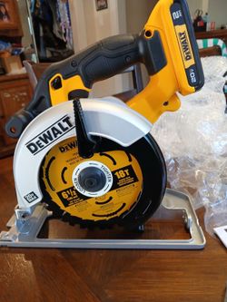 20v Dewalt circular saw