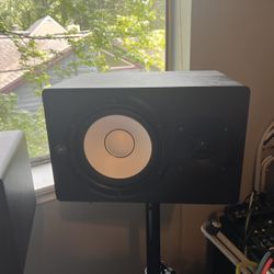 HS7 Studio Monitors