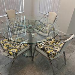 Breakfast Table And Chairs