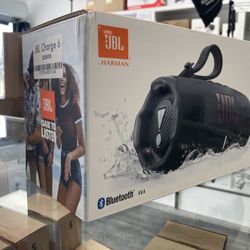 JBL Charge 6