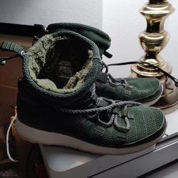 Green Mesh Nike Shoes