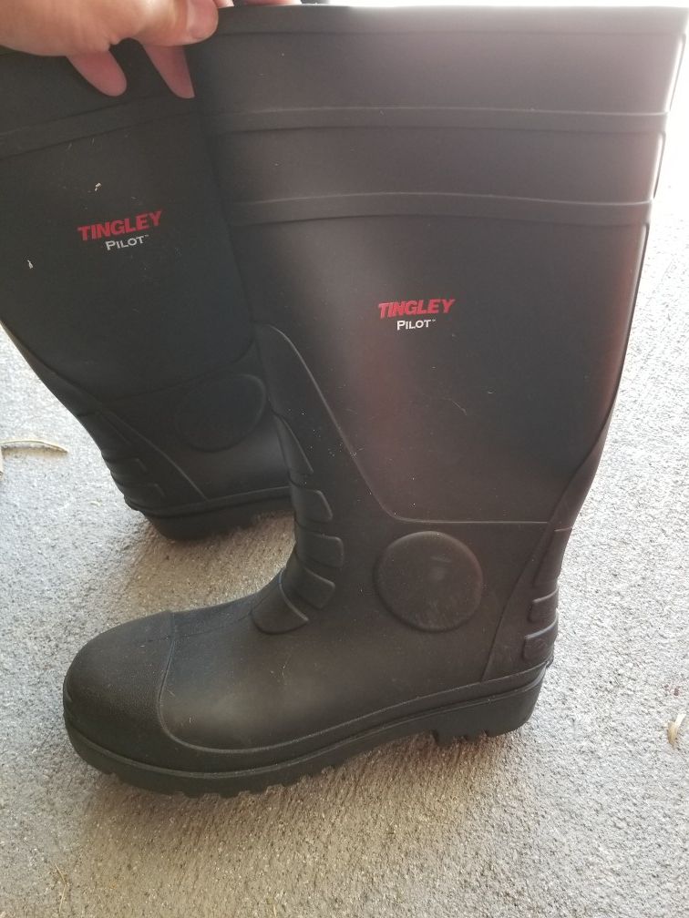 Rubber boots