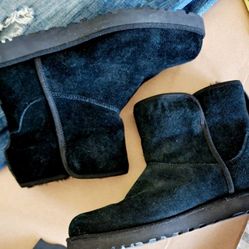UGG Cory II Booties Size 6