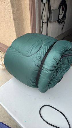 Sleeping bag adult