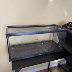 Long 20 Gallon Enclosure