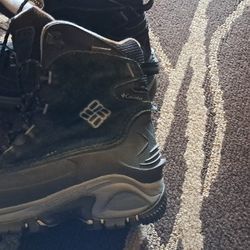 Columbia Black Boots 9
