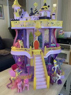 My Little Pony Cutie Mark Magic Canterlot Castle Playset with Accessories