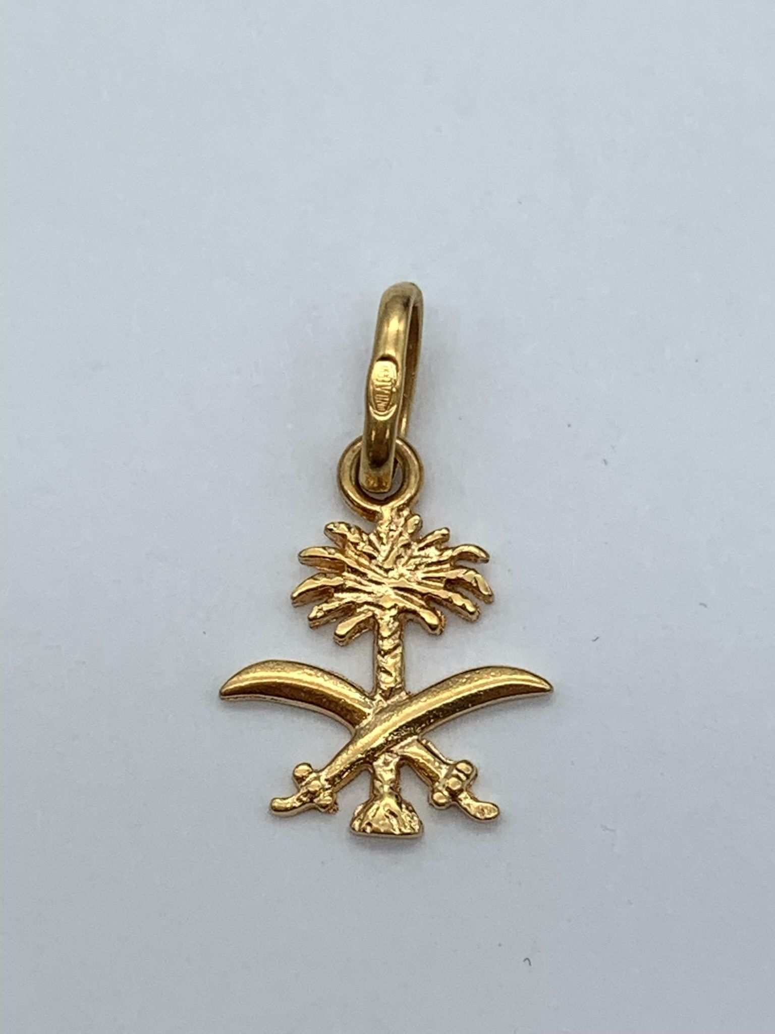 1" Gold pendant #14899