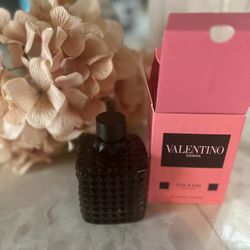Valentino Donna “Born in Roma” Perfume