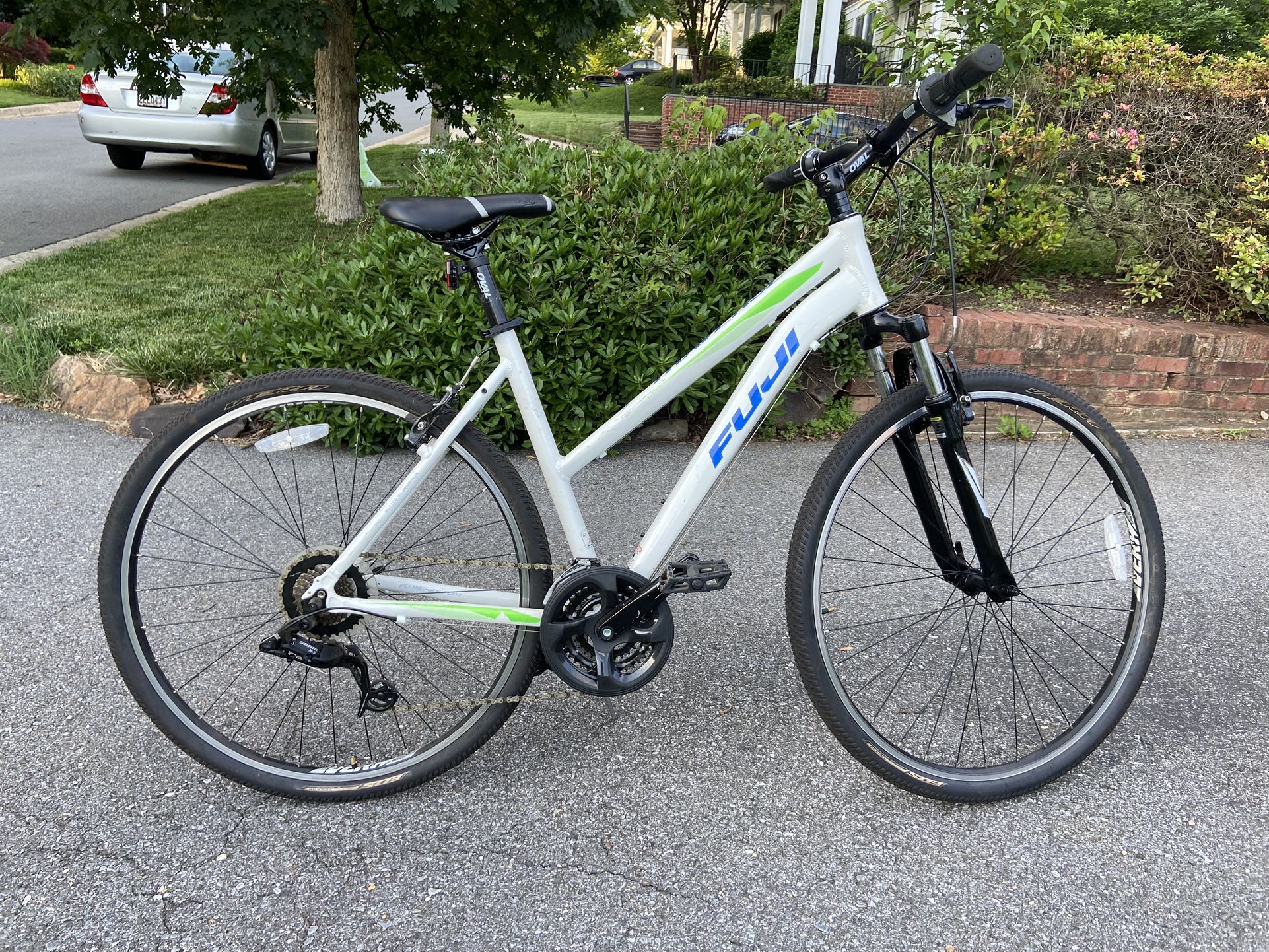 Excellent Fuji Traverse 1.8 Hybrid Bike!