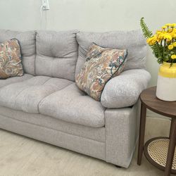 Reno plush tufted couch