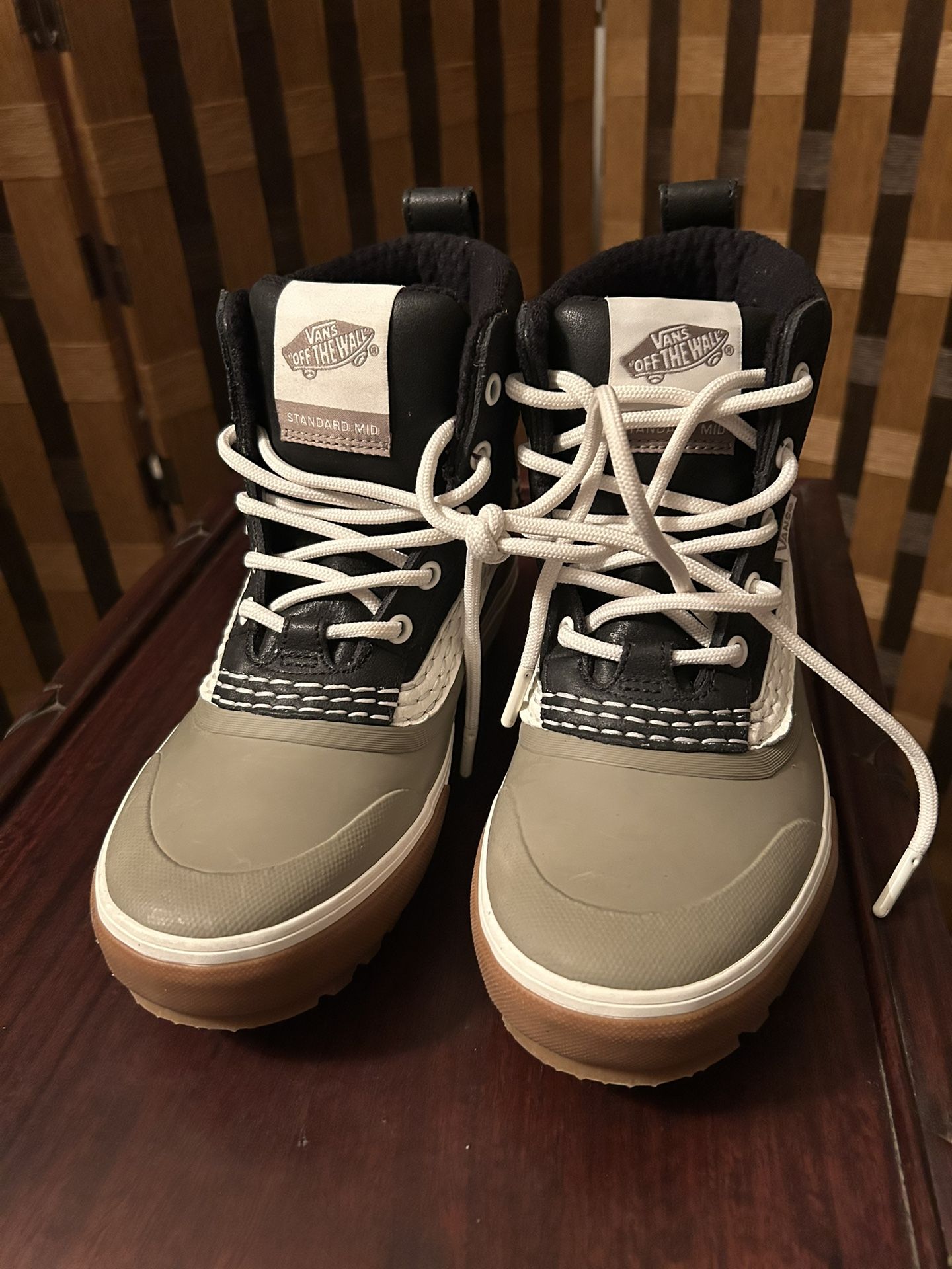 Men Vans.