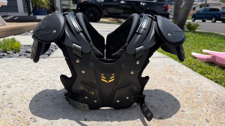 Youth  XL VICIS FOOTBALL PADS
