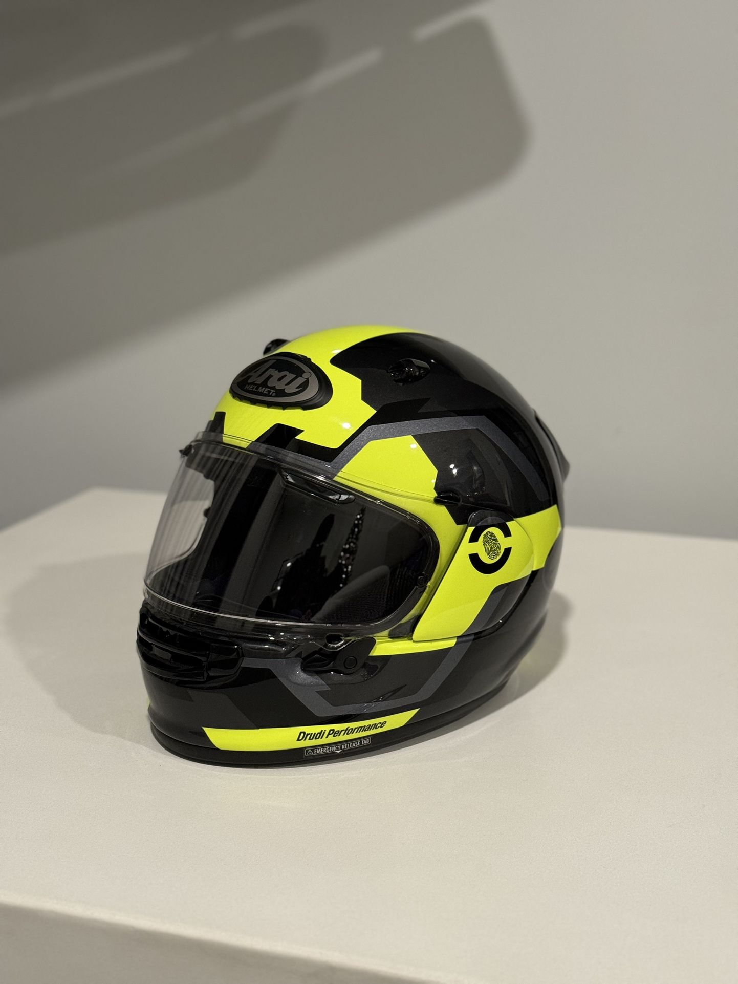 Arai Contour-X Fluorescent Yellow - Small for Sale in Linden