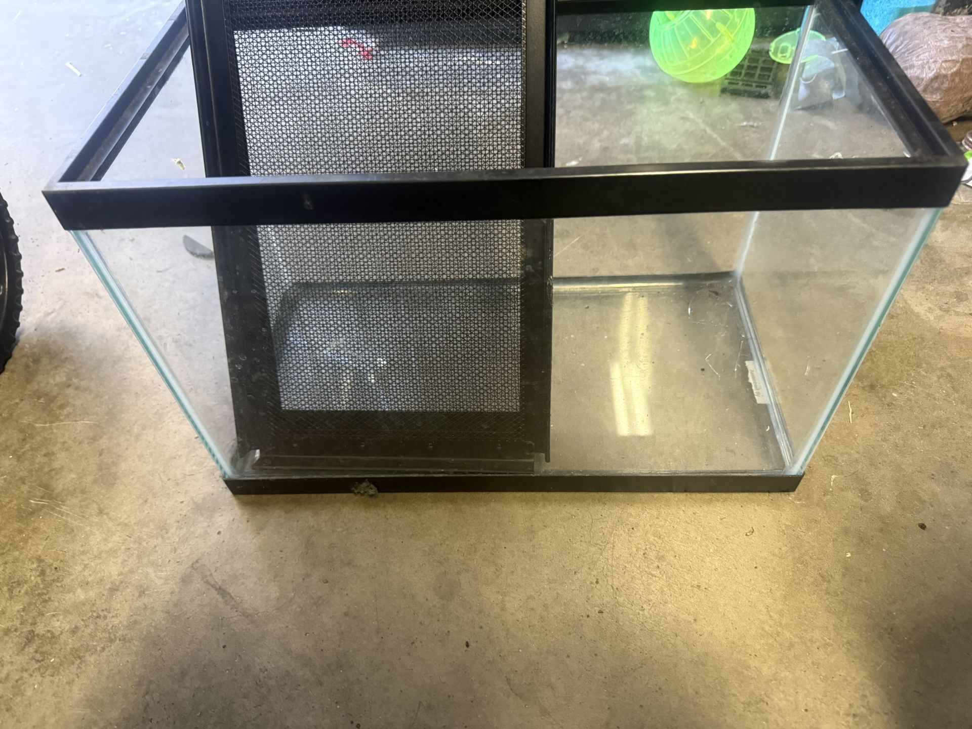 Glass Terrarium 5.5 Gallons 