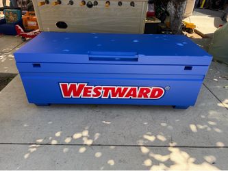 New westward jobsite box size 5 ft long x 2 ft wide x 23” top asking $600 thanks