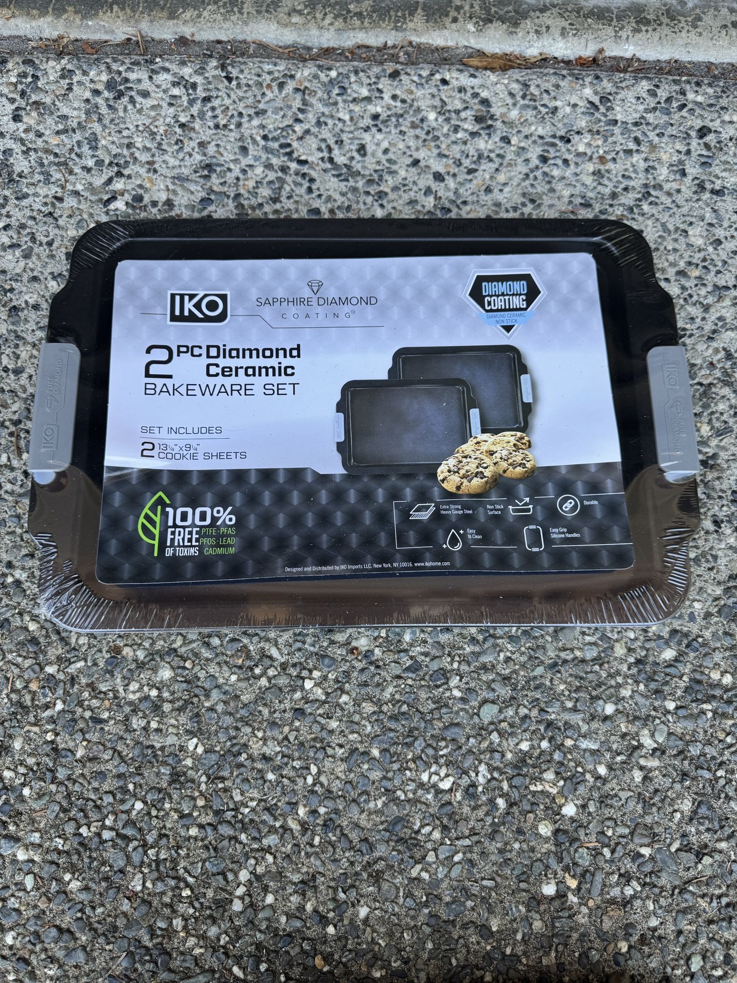 IKO Pure Diamond Ceramic Non Stick Bakeware (Blue, 13''x9'' Baking Pan)