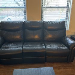 Leather Couch With Recliners