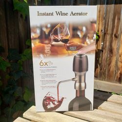 MegaChef Portable Luxury Wine Aerator BRAND NEW!