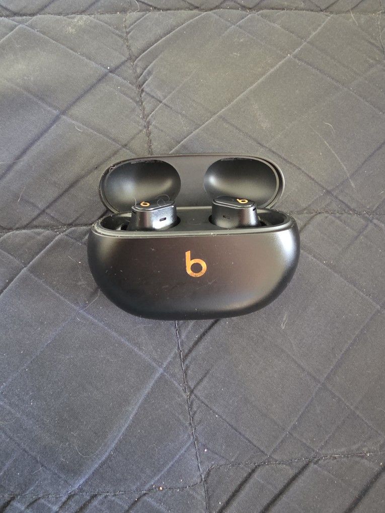 Beats Studio buds plus