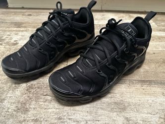 Air vapormax plus black
