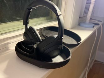 SONY WH- 100XM4C  WIRELESS  NOISE  CANCELLING HEADPHONE .