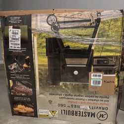 Masterbuilt Gravity Series 560 Digital Charcoal Grill And Smoker 