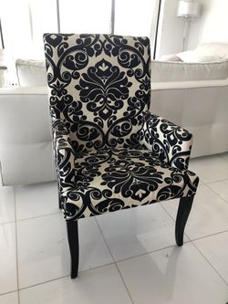 Oversized Modern Black and White Immaculate Decorative Chair