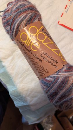 Caron Yarn Dazzle Aire Multi Color 4 Ply 3 Oz Knitting Vintage 