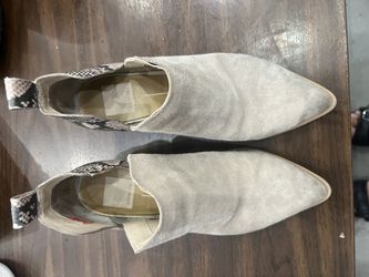 Dolce Vita Booties Size 7