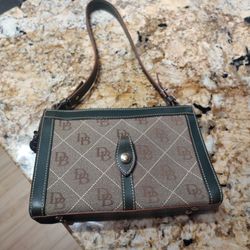 Dooney & Bourke Hand Bag