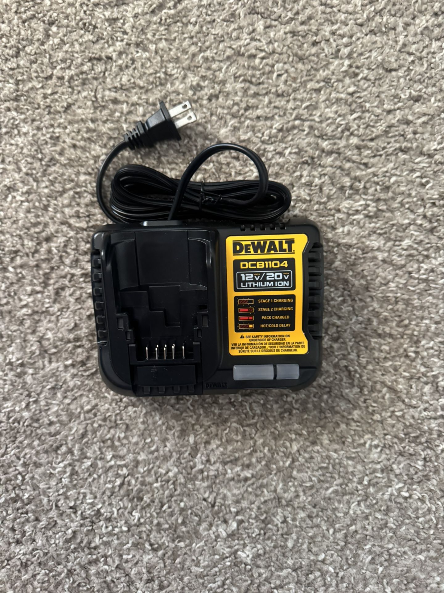 Dewalt 4amp Charger