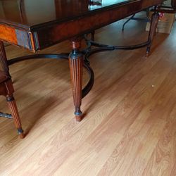 Beautiful Antique Dinning Table 