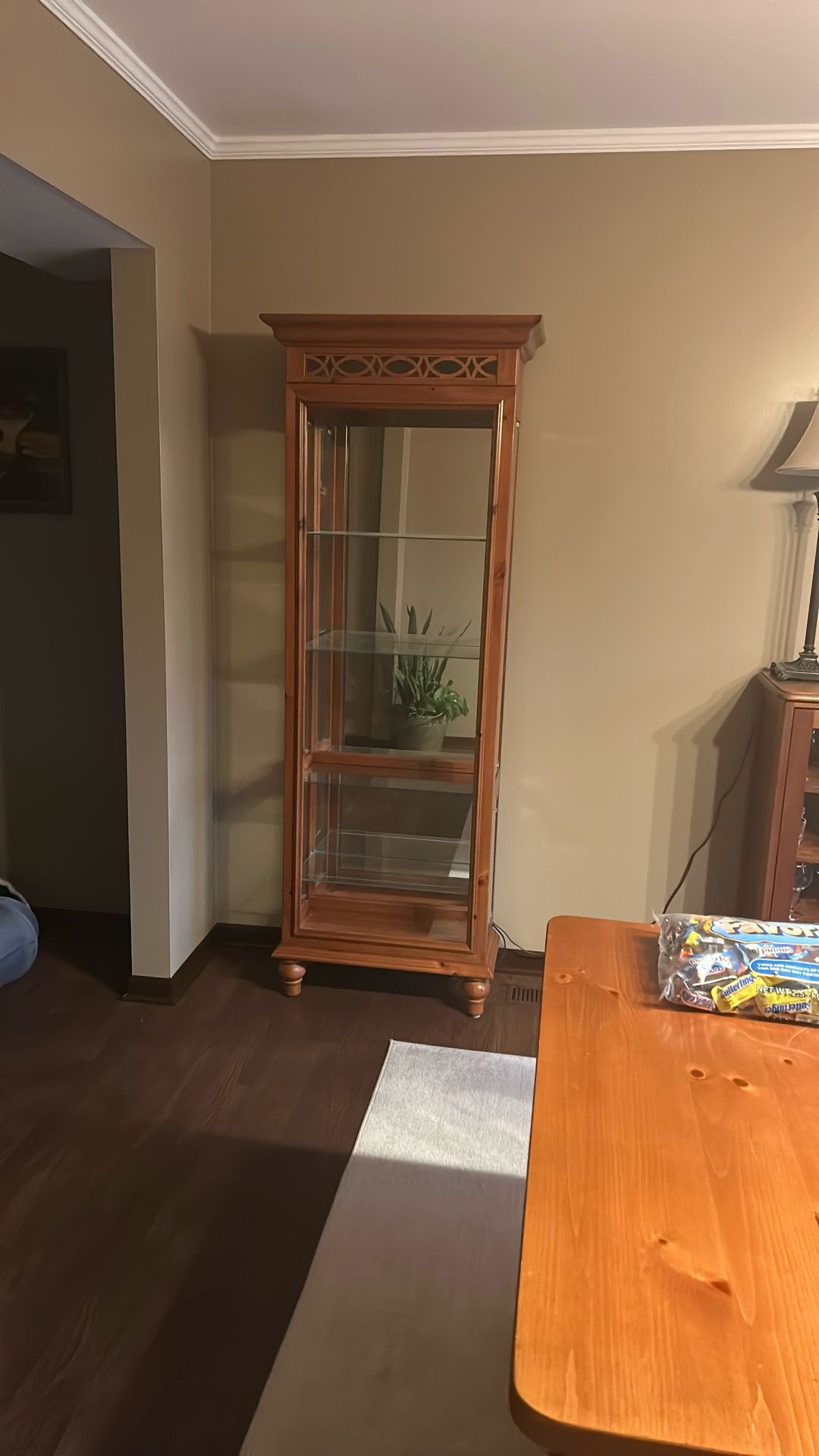 Broyhill  Curio  Cabinet