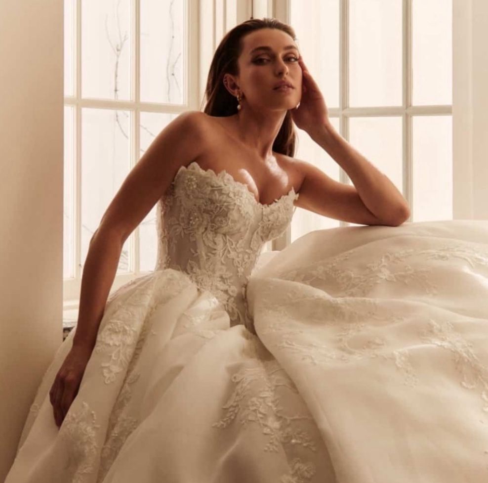 Leah Da Gloria Anastasia” Wedding Dress – Worn Once, Size 2, Beautiful Condition