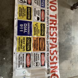 Job Site Safety Banner with 1 Pocket