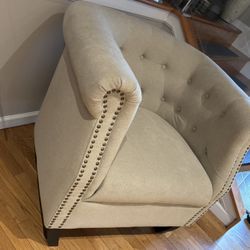 Accent Chair 