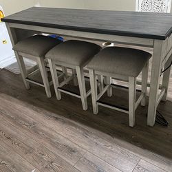 Furniture / Table / Sofa Table