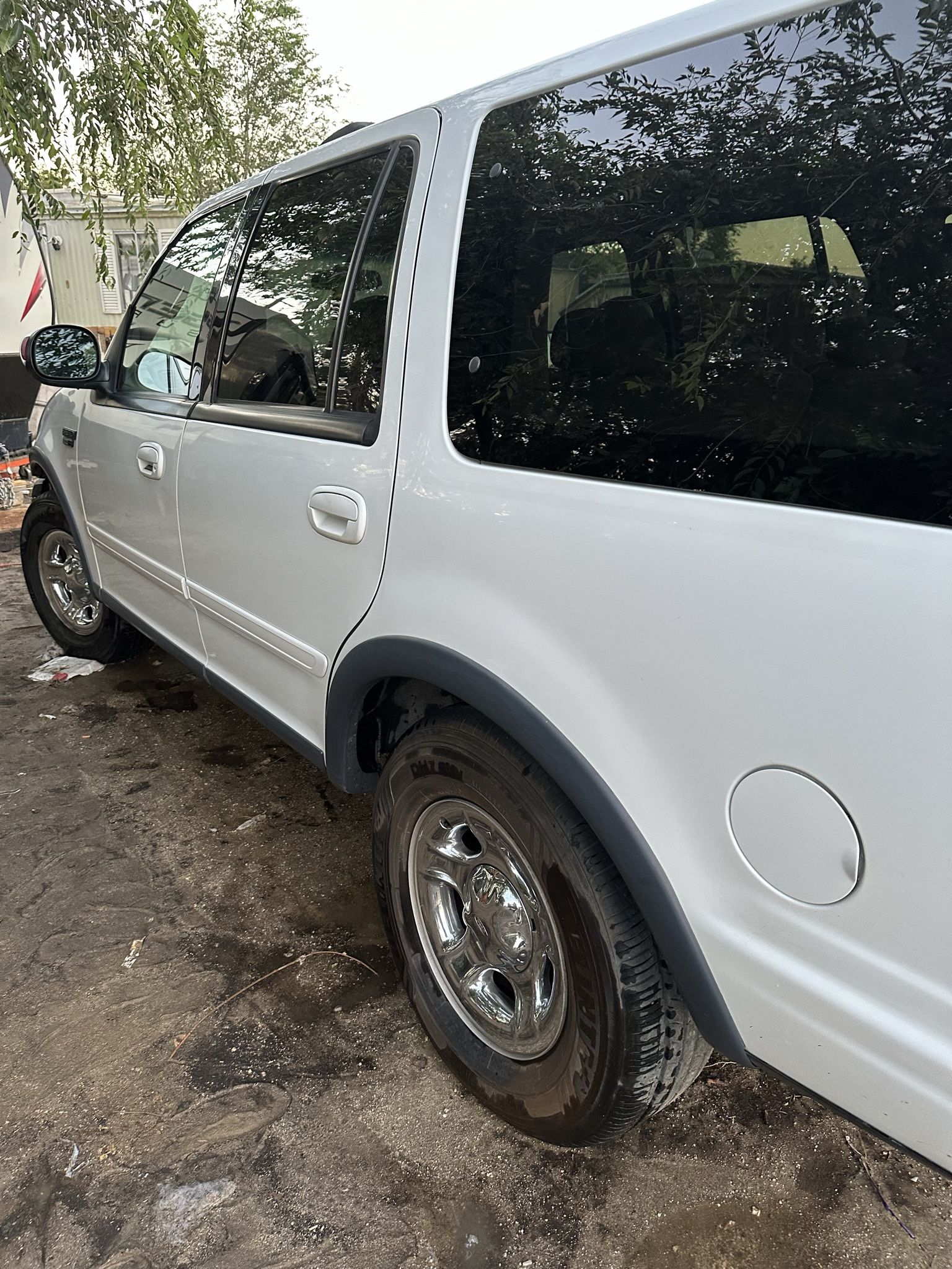 2002 Ford Expedition