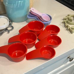 Measuring Cups 